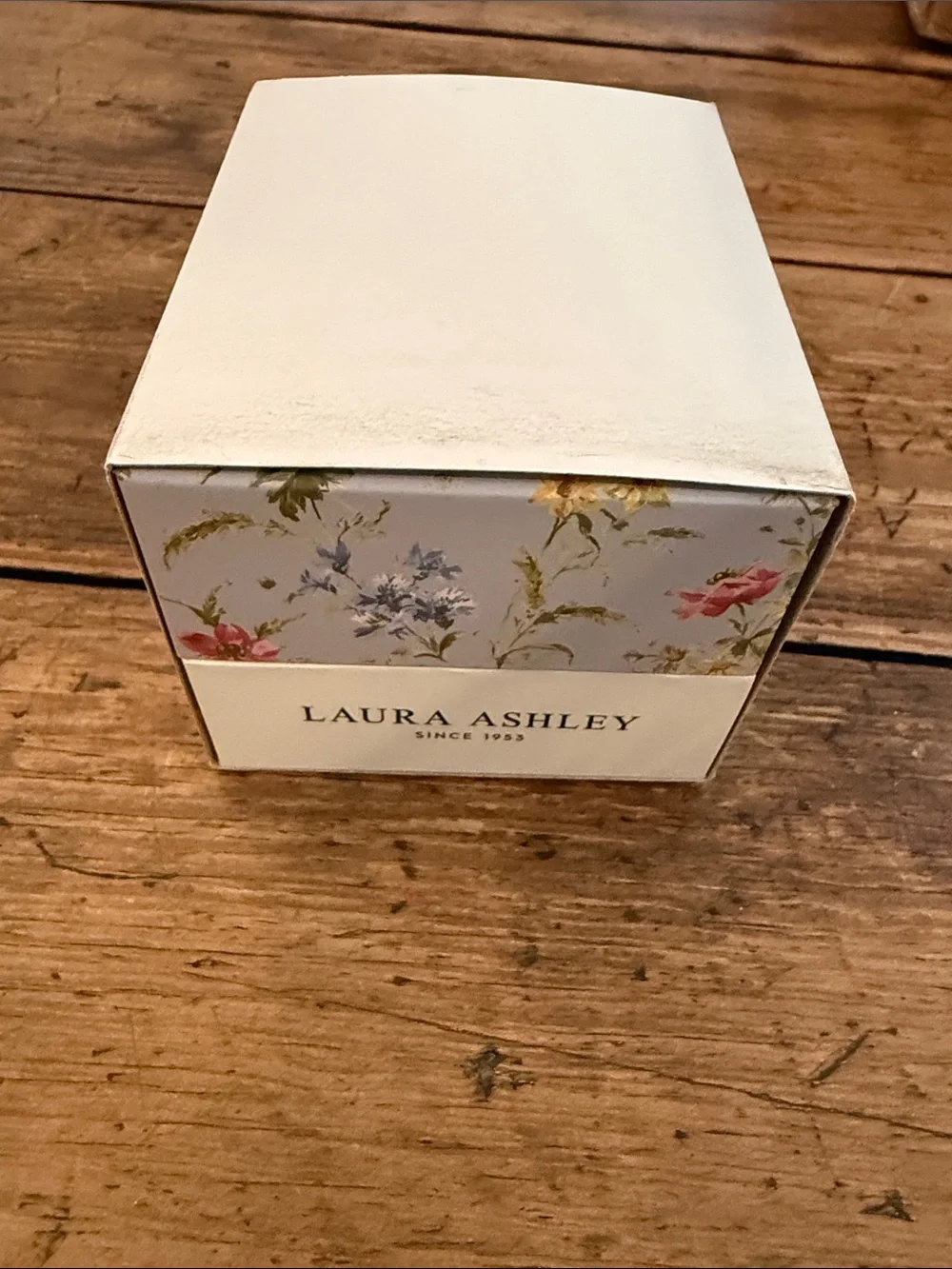 Laura Ashley Silver Tone Floral Face Bracelet Watch - Picture 4 of 4